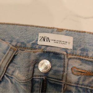 COPY - zara high waisted wide leg jeans | size 4 | distressed/medium wash